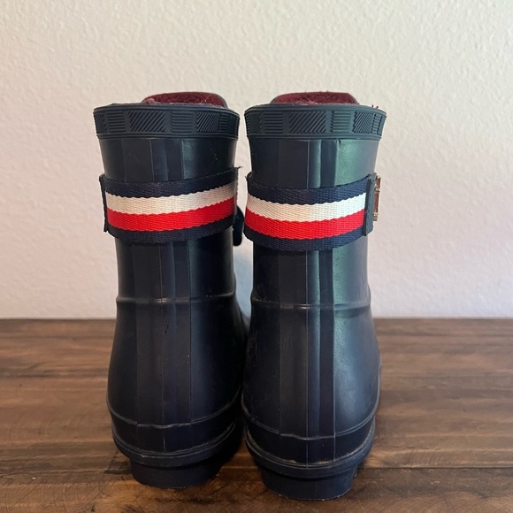 Tommy Hilfiger Toniee Lace-Up Leather Sole TH Logo Rain Boots. Size 6. - Picture 6 of 13